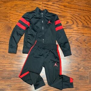 Jordan set for kids color black red 6-7 size